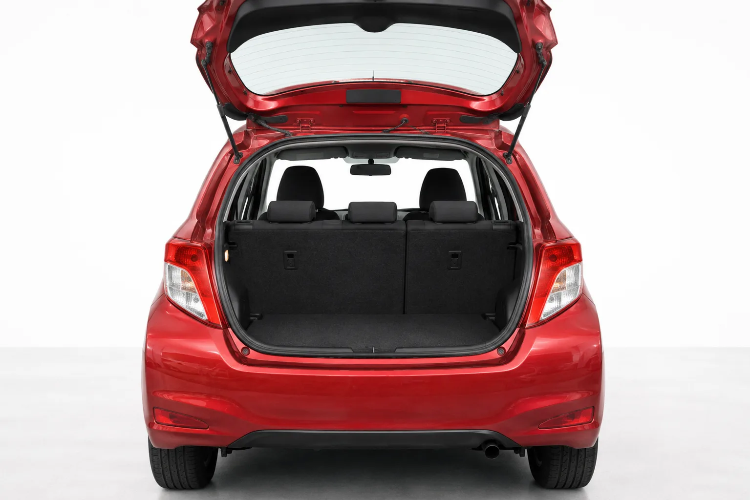 Toyota Yaris  — Coffre